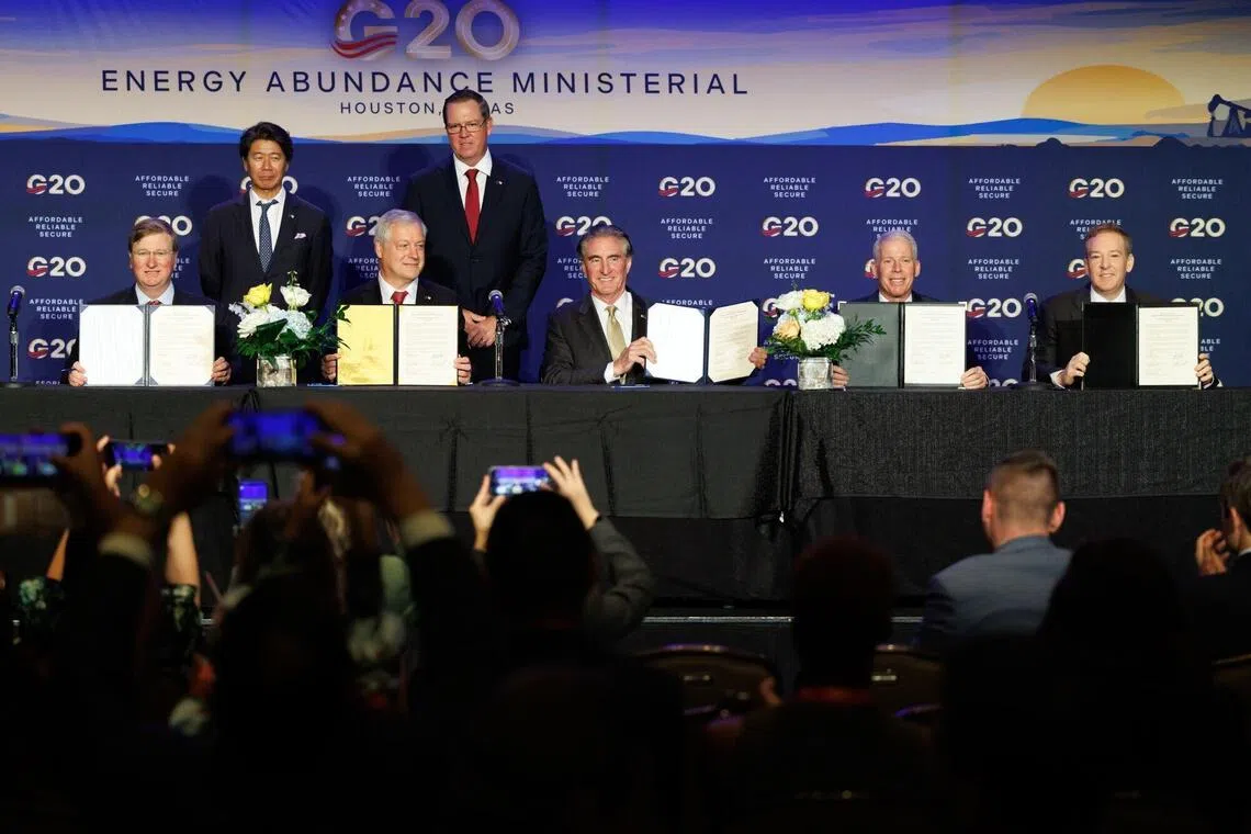 US touts its power, avoids Iran war at G-20 energy meeting