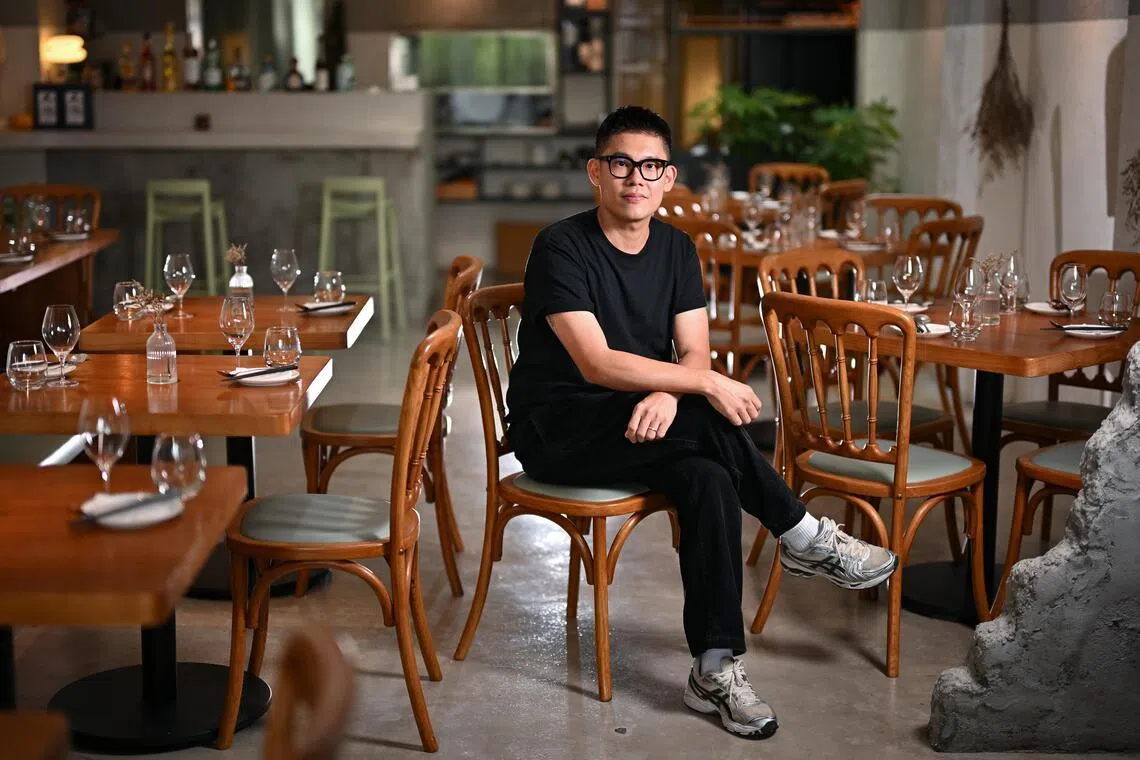 Spicy Moment Hunan Bistro’s owner Ray Khew says: “As a Singaporean, I know this is a concept that could work here because we are very similar to Shanghai’s consumers in that we are sophisticated and willing to spend on good food and drink.”