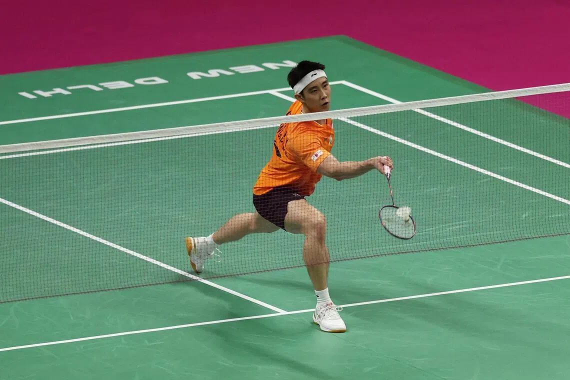 Badminton - BWF World Championships - Indira Gandhi Indoor Stadium, New Delhi, India - August 18, 2026
Singapore's Kean Yew Loh  in action during his Round of 64 men's singles match against Canada's Brian Yang REUTERS/Bhawika Chhabra