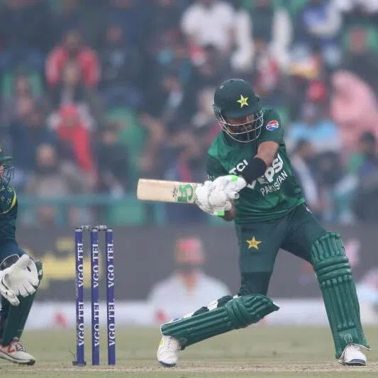  Pakistan's Babar Azam plays a shot during the third Twenty20 international cricket match between Pakistan and Australia in Lahore, Pakistan, on Feb 1, 2026.