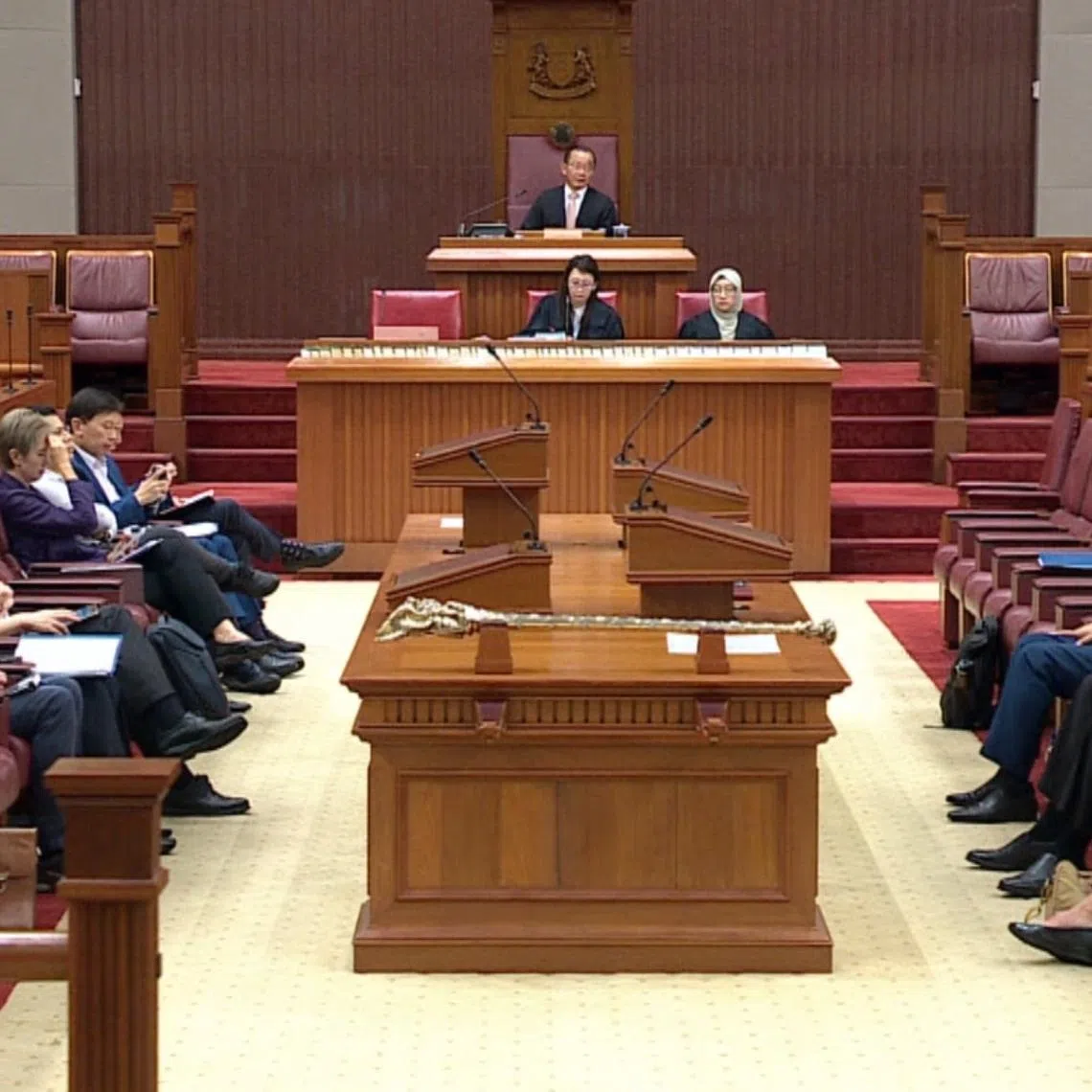 88fe308e02c5904841f92d7b0b9a9fec9f15e6fd45eb4bf903b2aa76b6083e4d