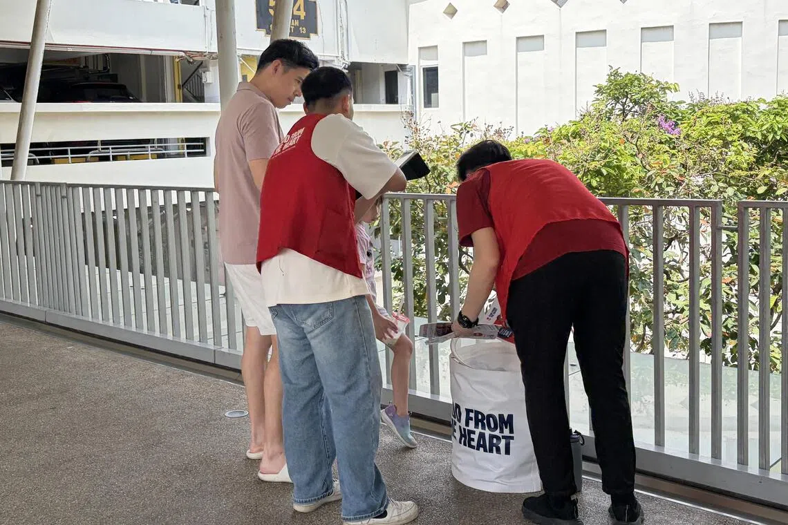 A charity that hires fund-raisers directly must pay salaries and build systems to train staff, handle donor inquiries, process contributions and retain supporters, without knowing how much money the team will bring in.