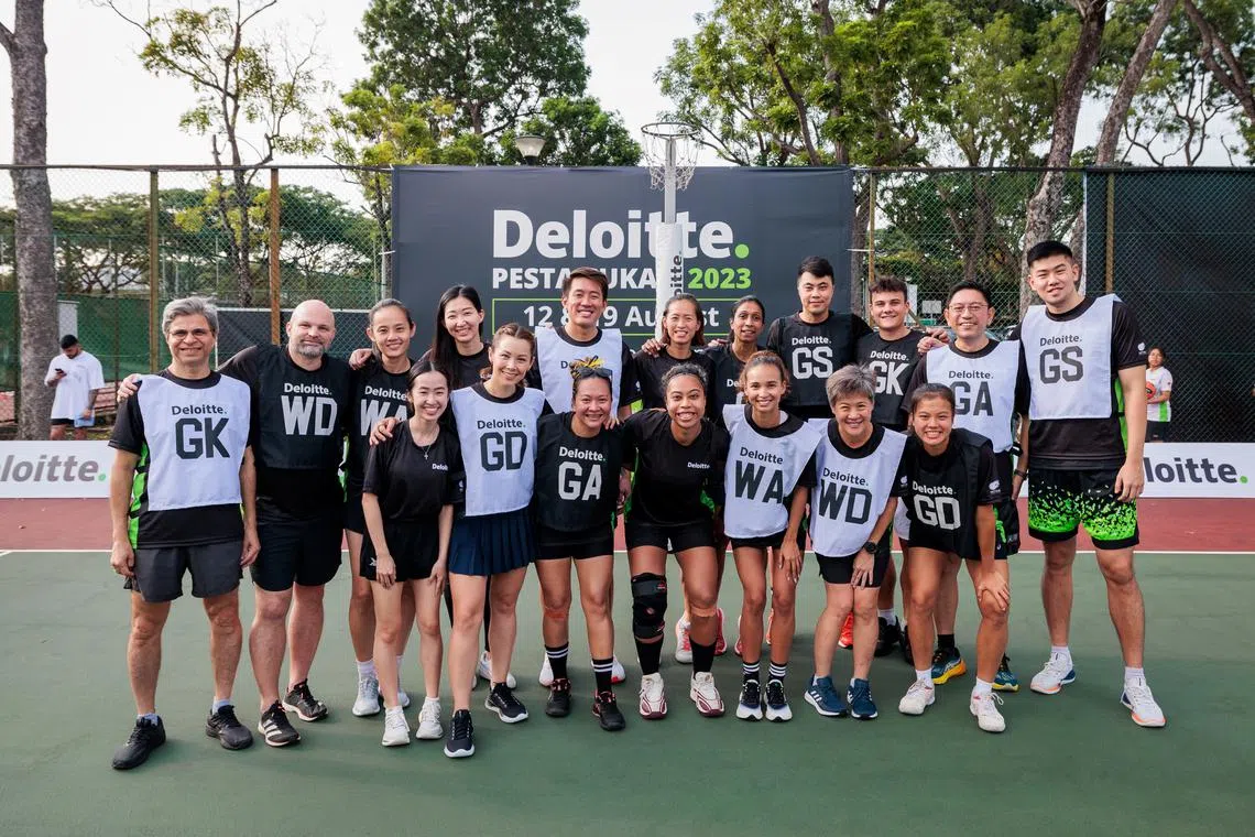 A charity match involving national athletes, Deloitte senior leaders, staff and guest players was part of the Deloitte Pesta Sukan 2023.