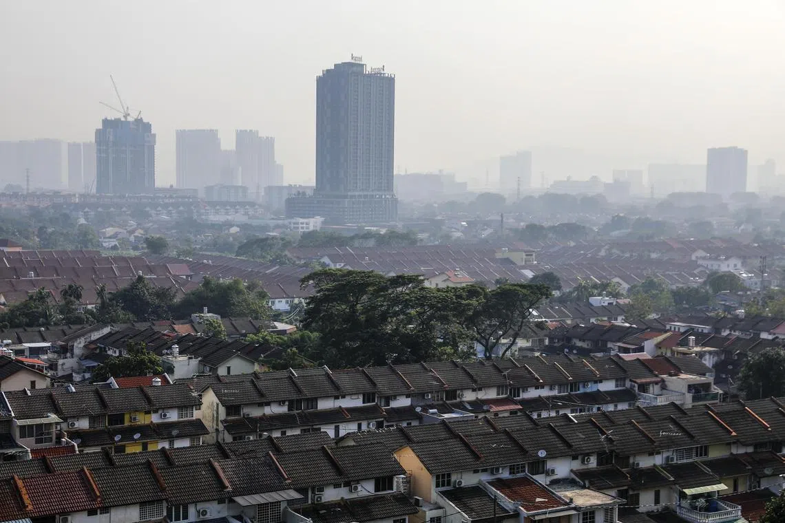 As of 6pm Sunday, 10 locations in Peninsular Malaysia recorded unhealthy air quality. 