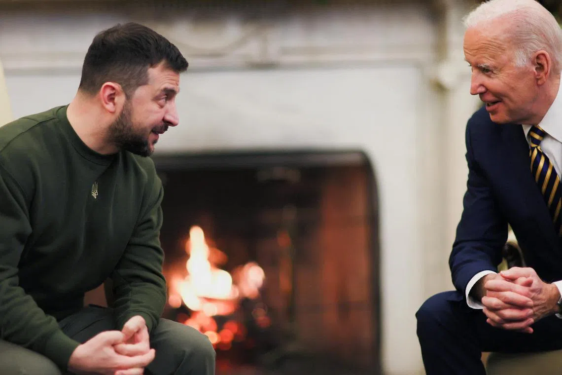 U.S. President Joe Biden meets with Ukraine's President Volodymyr Zelenskiy in the Oval Office at the White House in Washington, U.S., December 21, 2022. REUTERS/Leah Millis