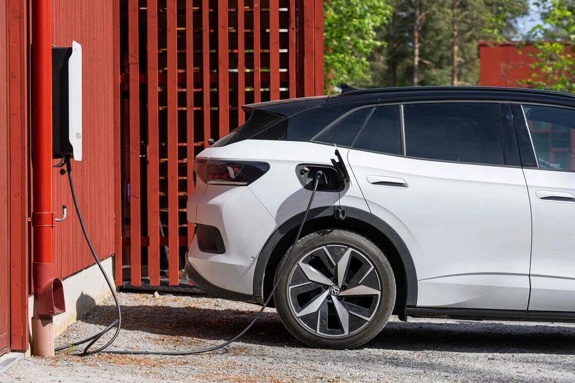 ‘Battery on wheels’: Sweden powers homes with EVs