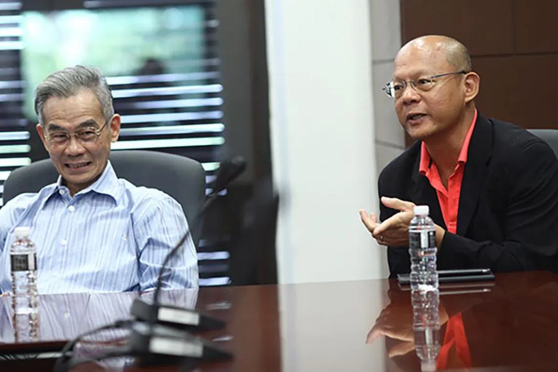 aqdeath08 - Professor Tan Yock Lin (left) and Professor Hans Tjio on 14 September 2018, at the NUS Law Bukit Timah campus.

Credit: NUS