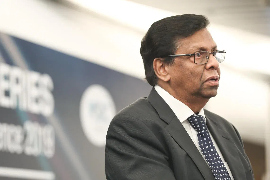 David Gerald , Founder, President and CEO of Securities Investors Association (SIAS) speaking at the inaugural SIAS Master Series Investment Conference.