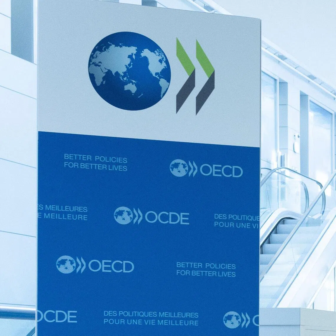 Many countries would risk falling into recession if the war continues into 2027, the OECD said.