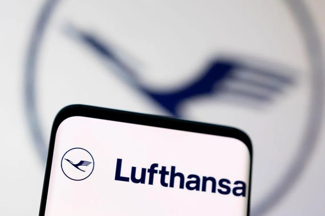 FILE PHOTO: Lufthansa logo is seen displayed in this illustration taken, May 3, 2022. REUTERS/Dado Ruvic/Illustration/File Photo