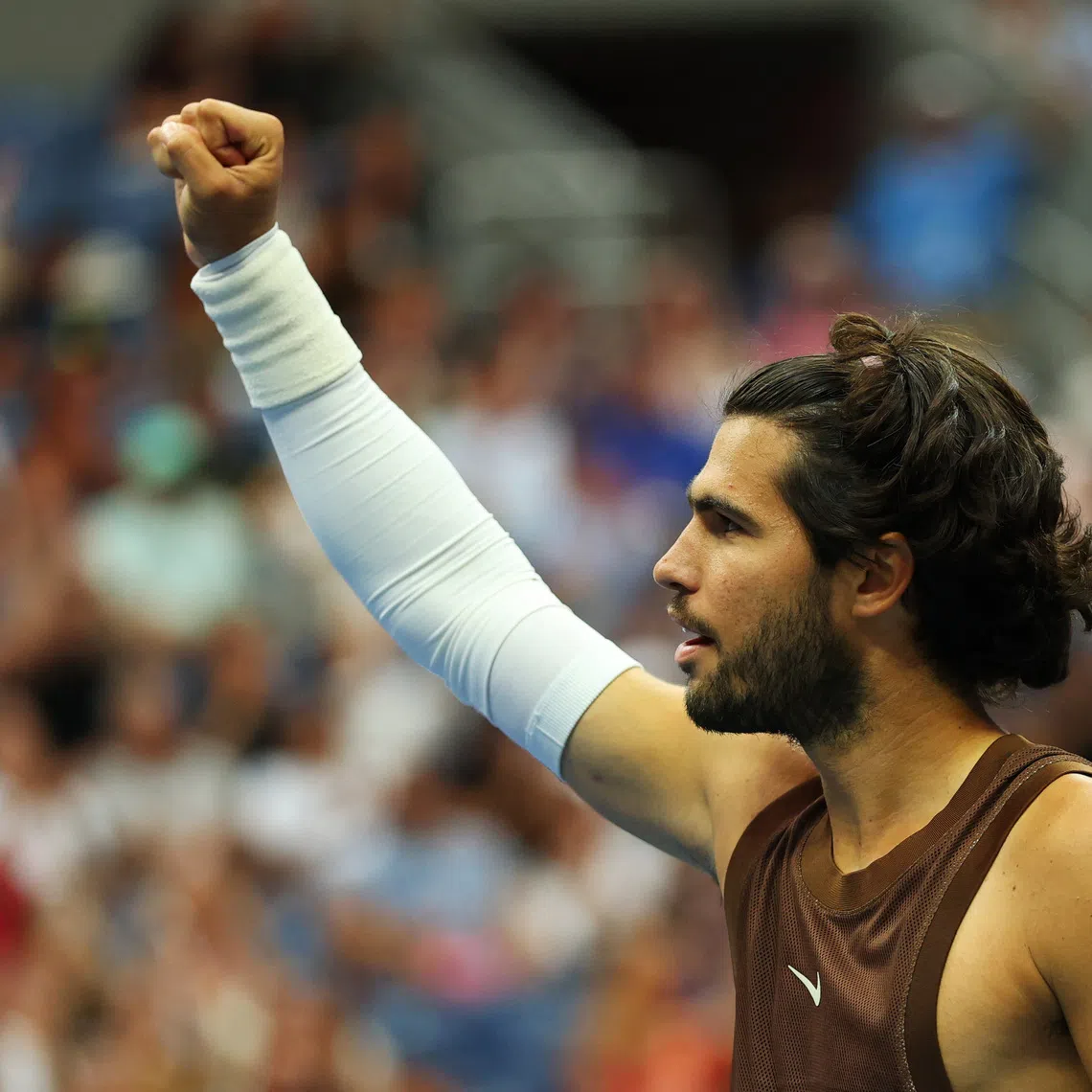 Tennis - U.S. Open - Flushing Meadows, New York, United States - August 31, 2026 Spain's Carlos Alcaraz celebrates after winning his first round match against Russia's Roman Safiullin REUTERS/Mike Segar