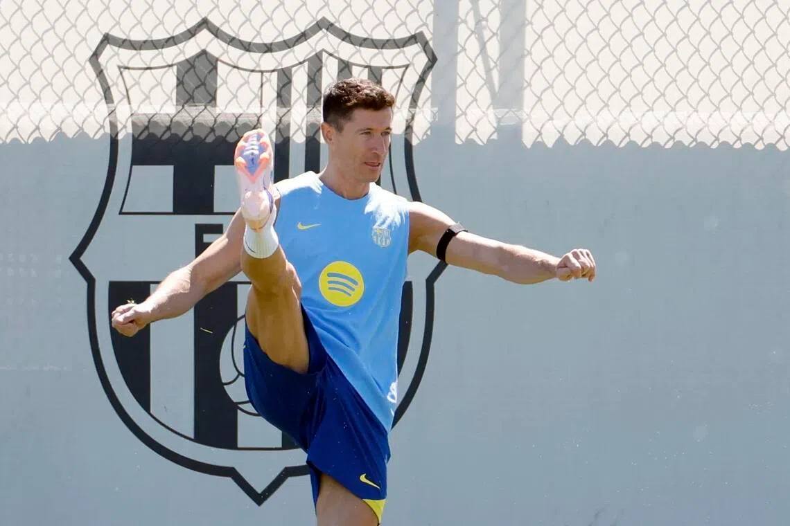Barcelona player Robert Lewandowski at training on May 16, 2026 ahead of the La Liga match against Real Betis.