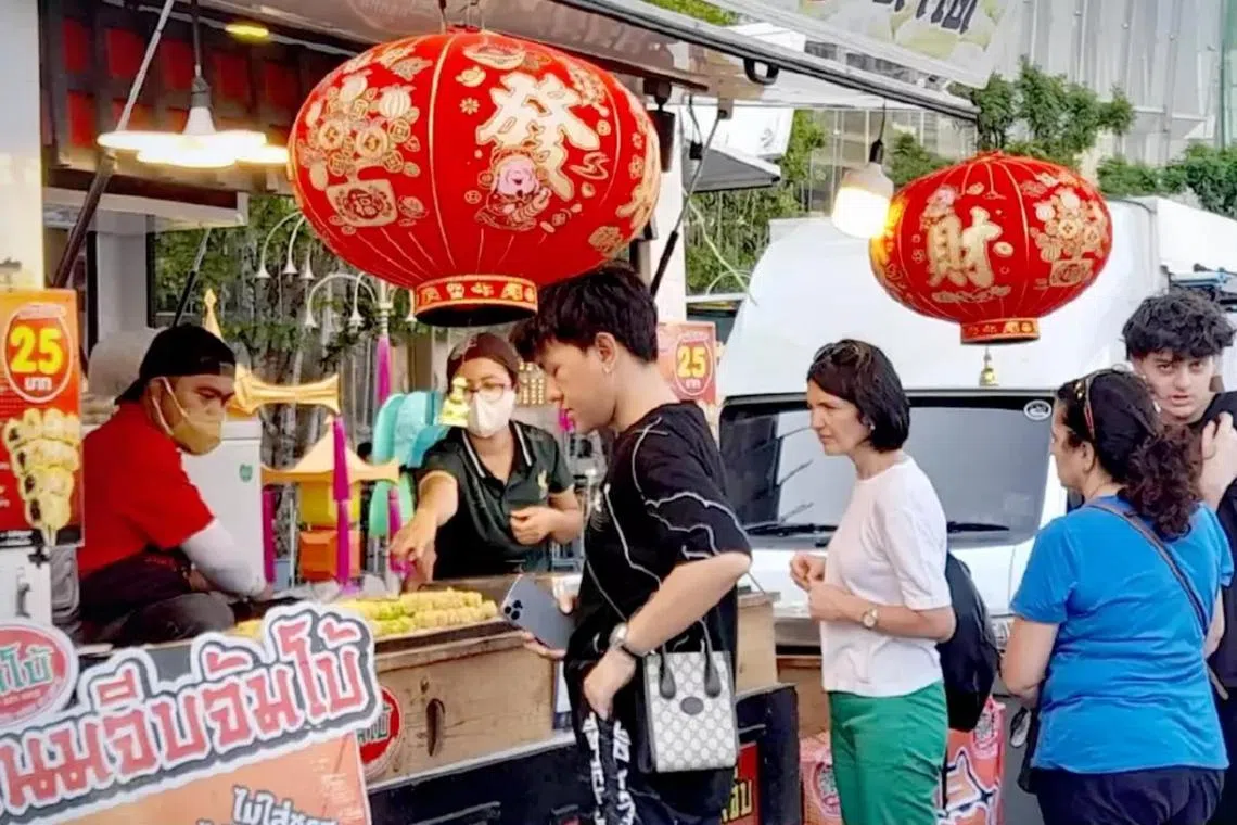 Food truck culture can boost interactions with tourists as well as create cooperation opportunities.