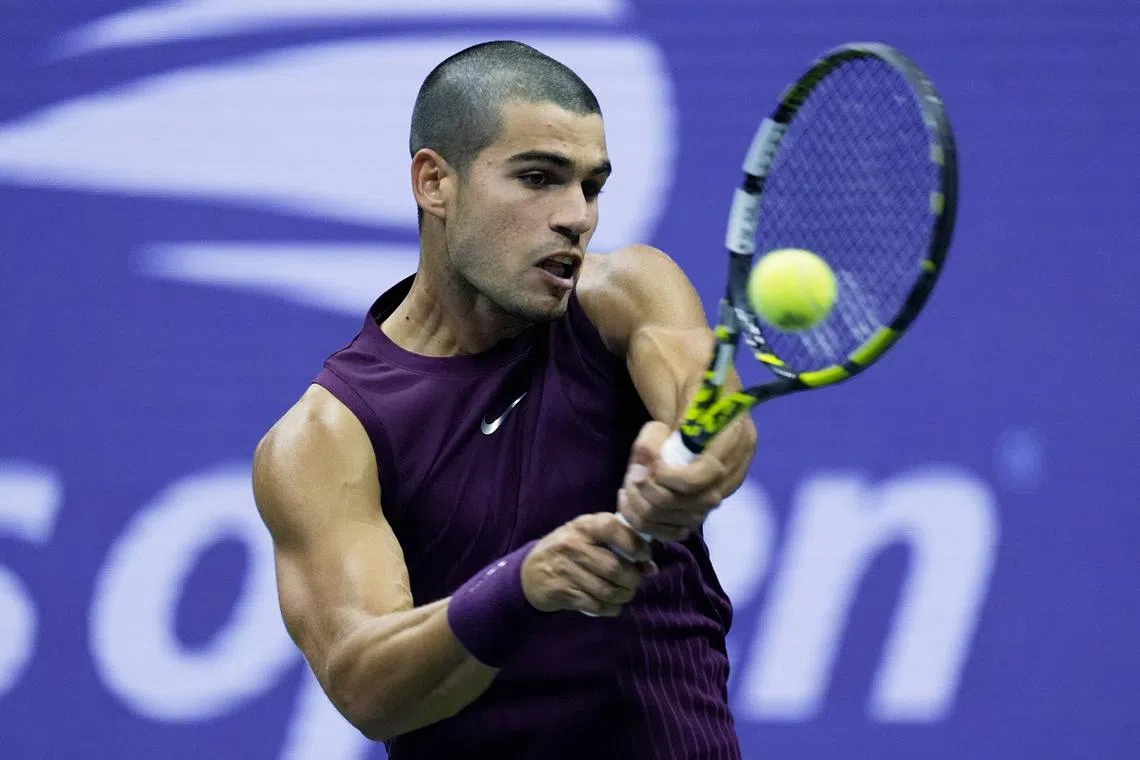 Tennis - U.S. Open - Flushing Meadows, New York, United States - August 27, 2025 Spain's Carlos Alcaraz in action during his second round match against Italy's Mattia Bellucci REUTERS/Eduardo Munoz