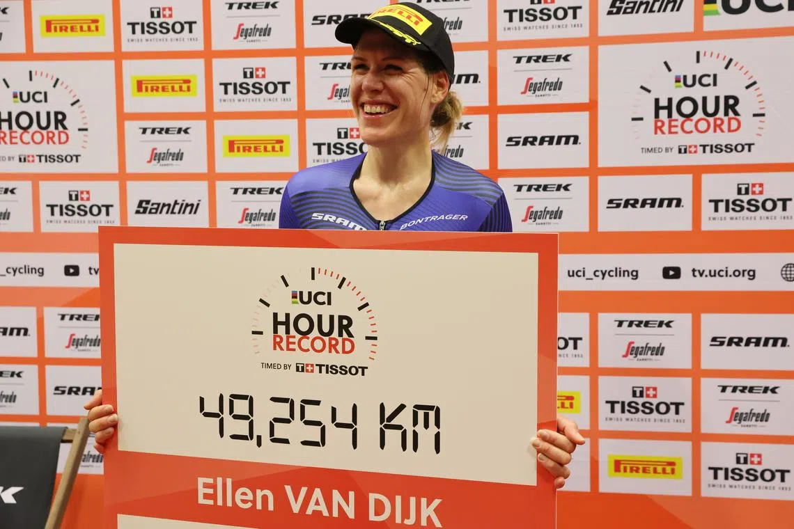 FILE PHOTO: Cycling - Ellen van Dijk attempts to break Hour Record - Grenchen, Switzerland - May 23, 2022 Netherlands' Ellen van Dijk poses with her time REUTERS/Denis Balibouse/File Photo