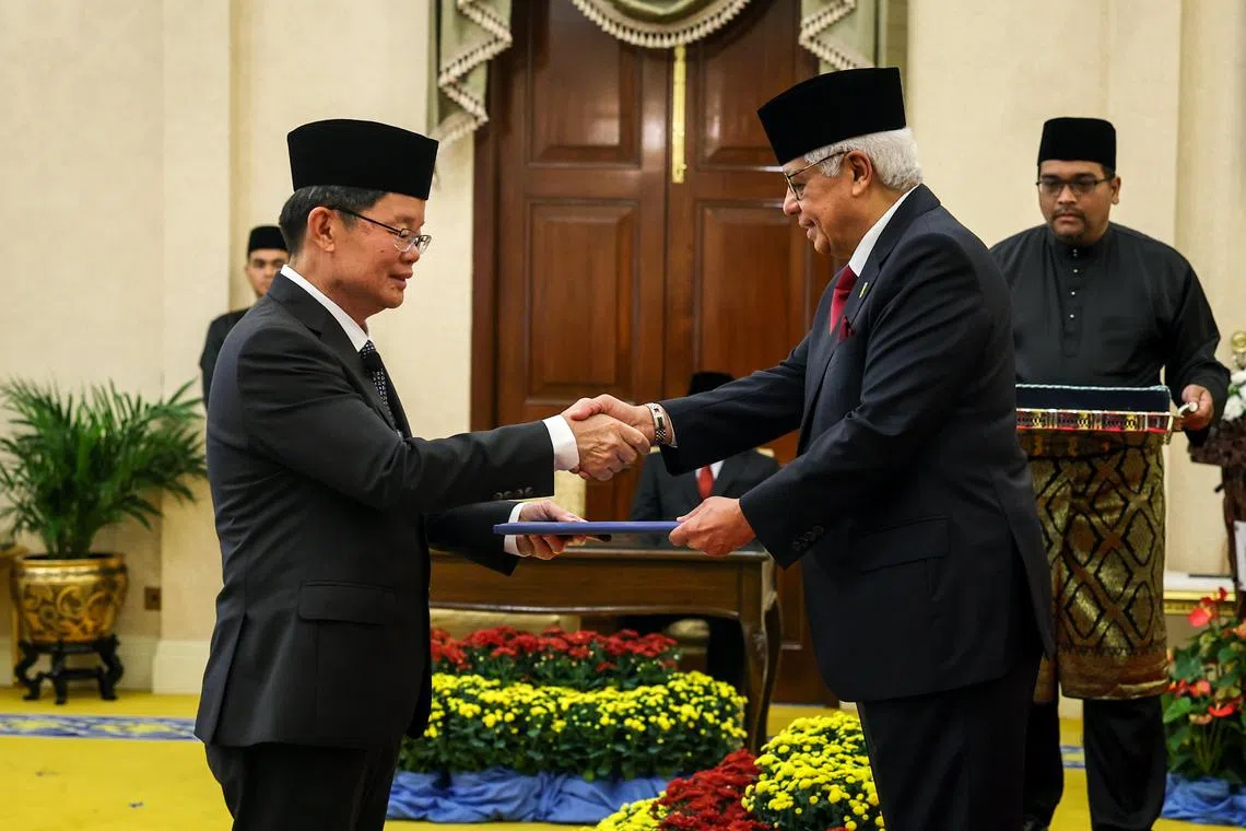Mr Chow Kon Yeow (left) of the Democratic Action Party was sworn in as chief minister of Penang for a second term.