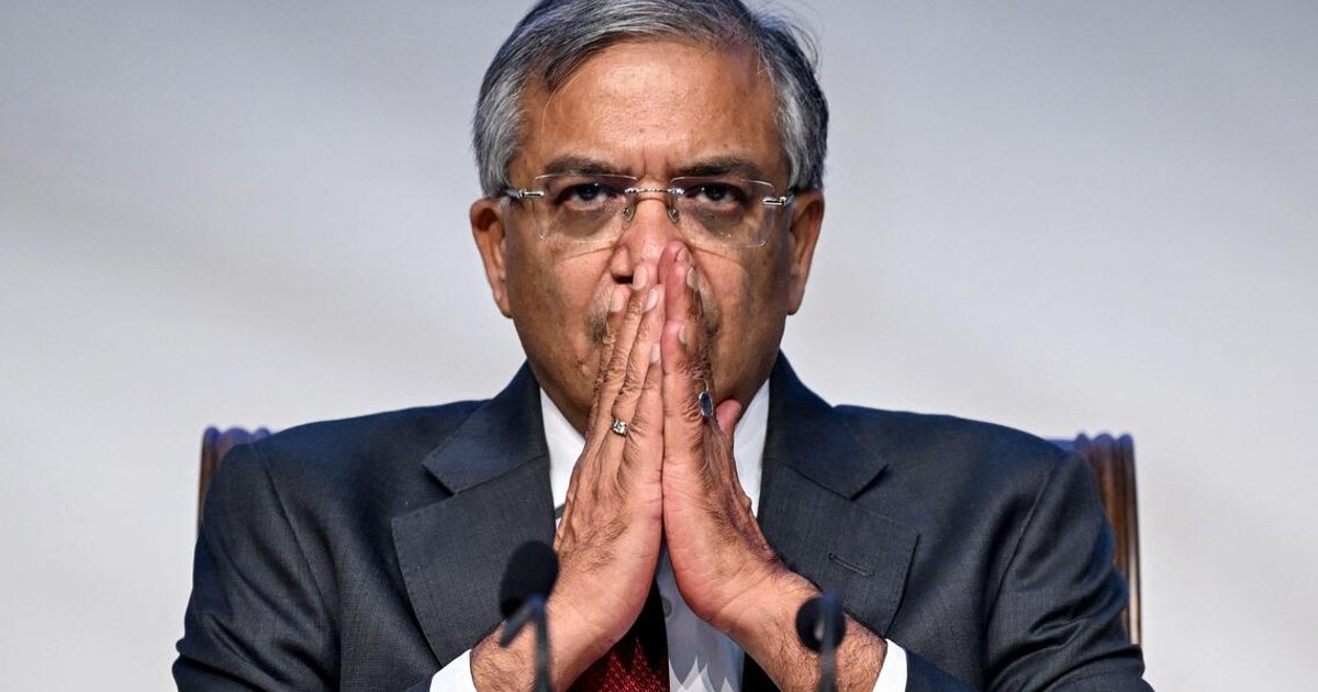 Pressure mounts on India poll chief Gyanesh Kumar over voter list changes