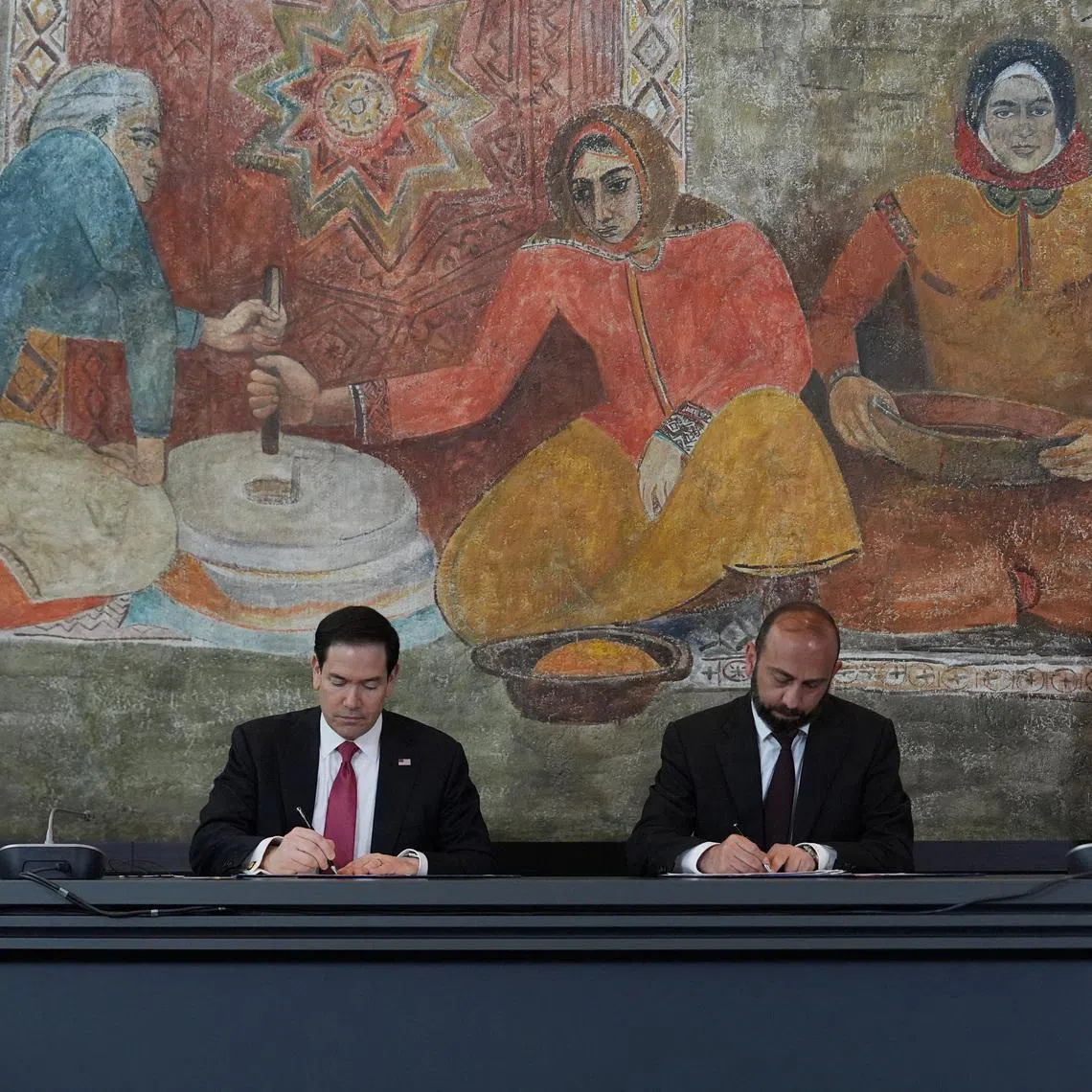 U.S. Secretary of State Marco Rubio participates in a signing ceremony with Armenia's Foreign Minister Ararat Mirzoyan in Yerevan, Armenia, May 26, 2026.  Julia Demaree Nikhinson/Pool via REUTERS