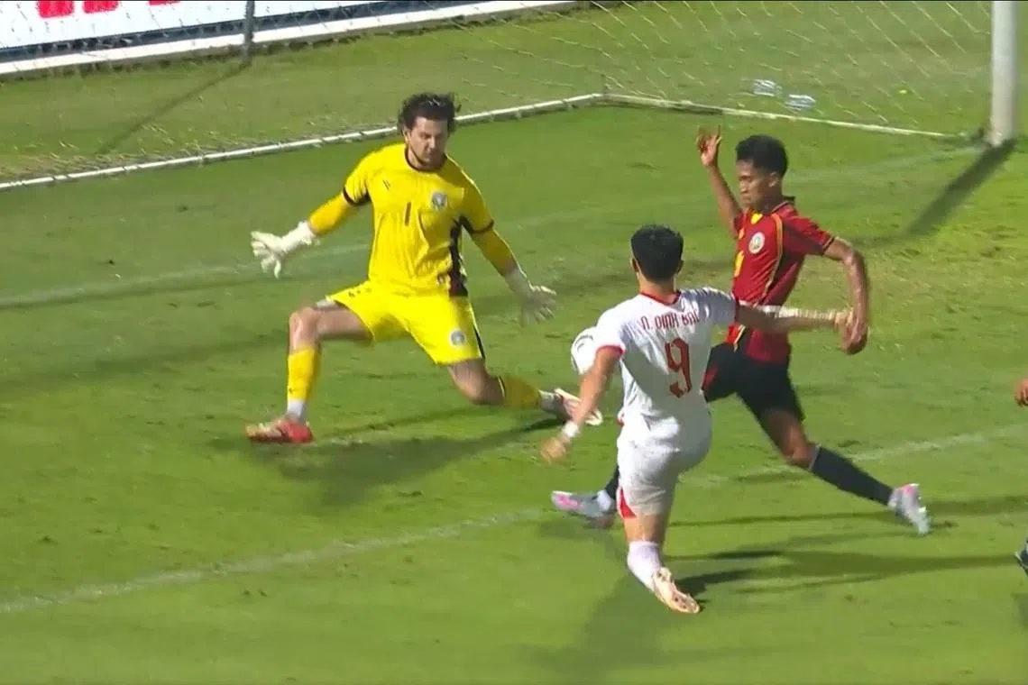 Defending champions Vietnam make winning start to ASEAN Championship