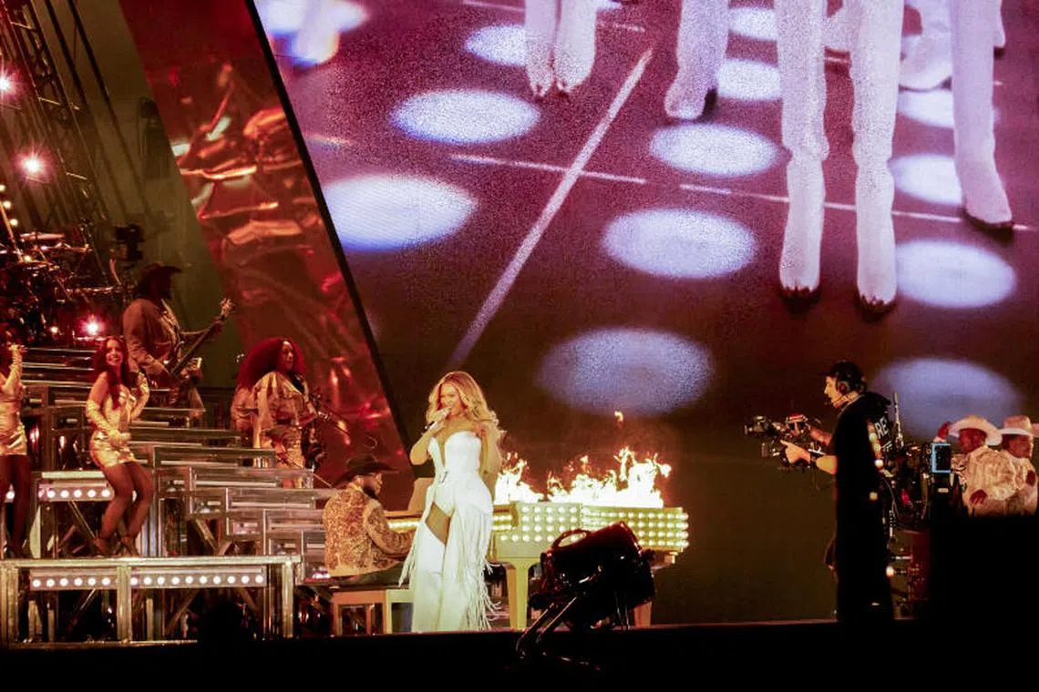 Beyonc, on opening night of her Cowboy Carter Tour in Los Angeles, April 28, 2025. Some fans who paid top dollar for the star’s Cowboy Carter Tour are feeling miffed as prices drop, but procrastinators are reaping the benefits. 

