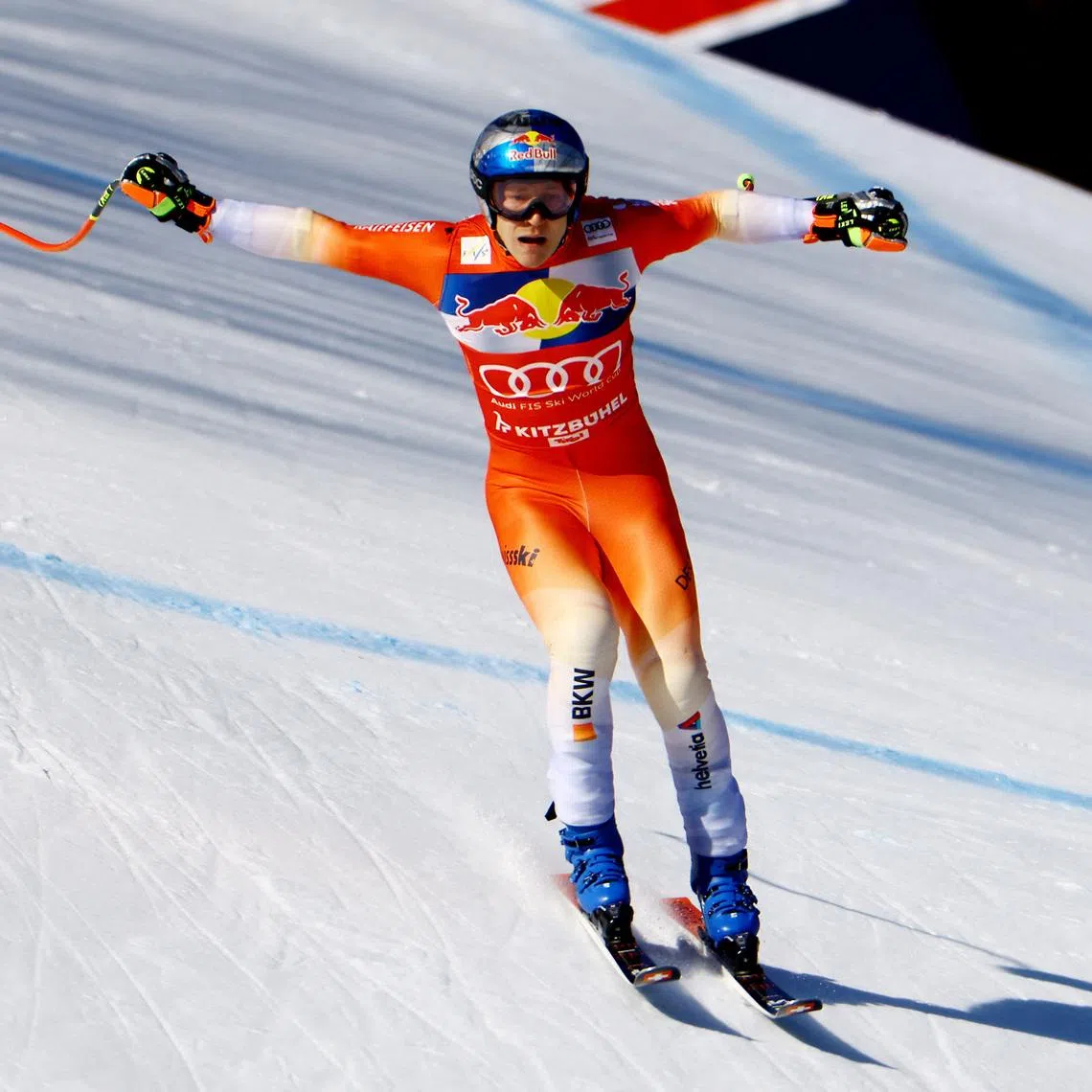 Alpine Skiing - FIS Alpine Ski World Cup - Men's Downhill Training - Kitzbuehel, Austria - January 21, 2026 Switzerland's Marco Odermatt in action during training REUTERS/Lisi Niesner