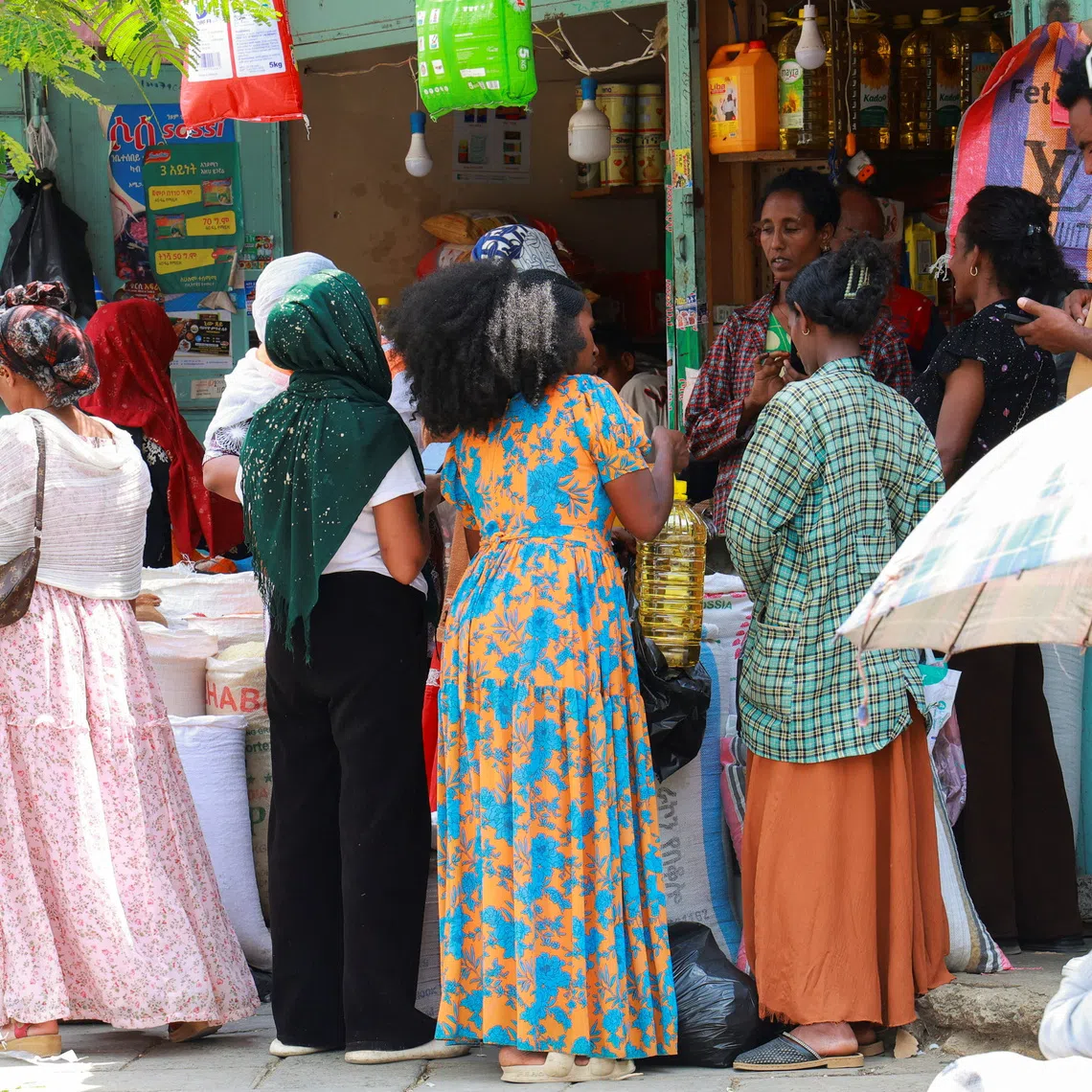 Ethiopians gather to buy household wares at a wholesale store in Mekelle, Tigray Region, Ethiopia, September 23, 2026. REUTERS/Stringer