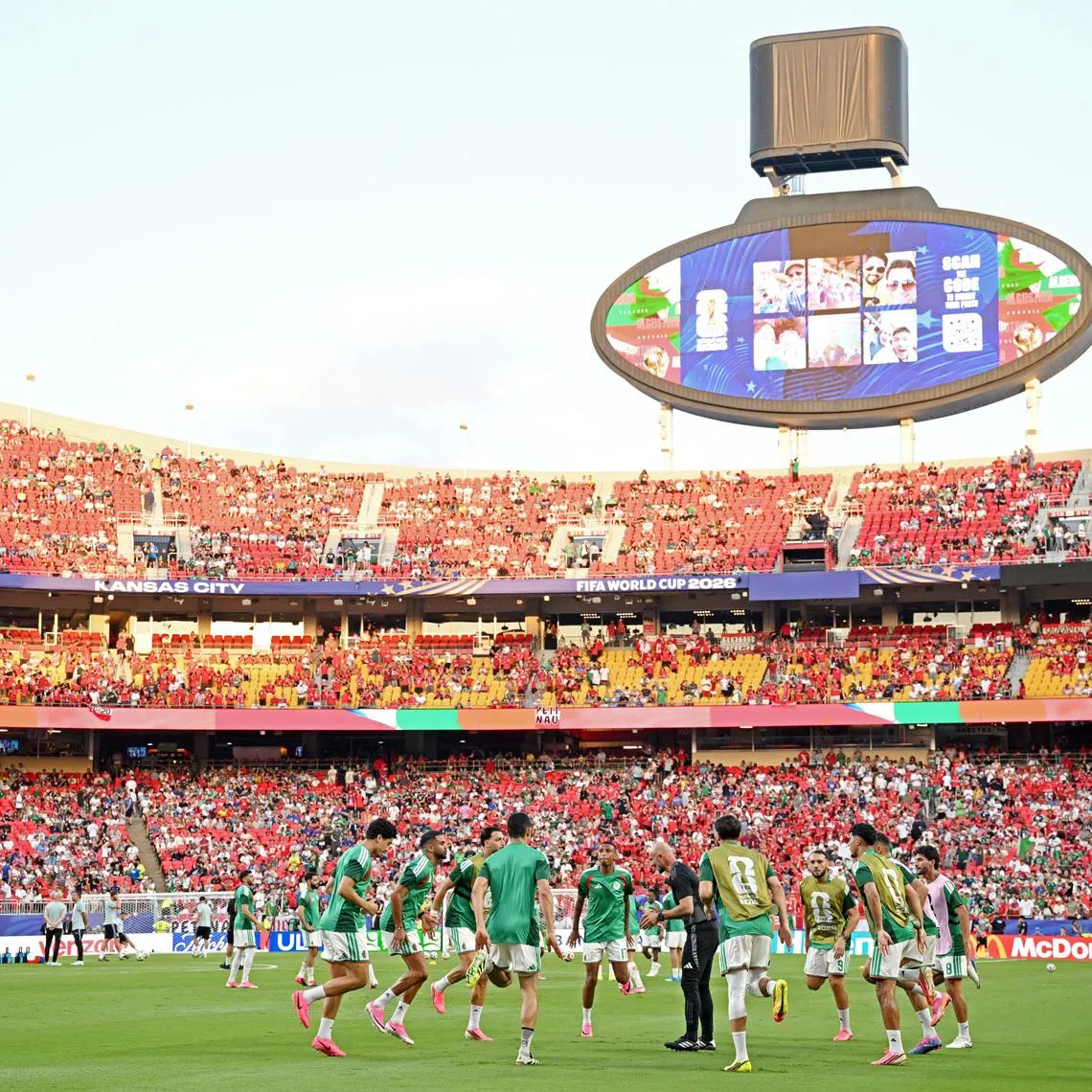 Soccer Football - FIFA World Cup 2026 - Group J - Algeria v Austria - Kansas City Stadium, Kansas City, Missouri, U.S. - June 27, 2026 Algeria players during the warm up before the match REUTERS/Annegret Hilse