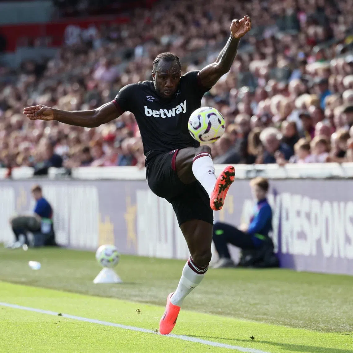Soccer Football - Premier League - Brentford v West Ham United - GTech Community Stadium, London, Britain - September 28, 2024 West Ham United's Michail Antonio in action REUTERS/Isabel Infantes