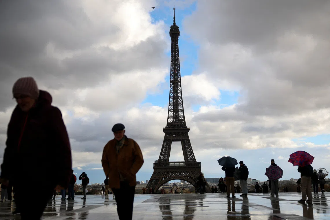 France detects two Mers virus cases in tour group