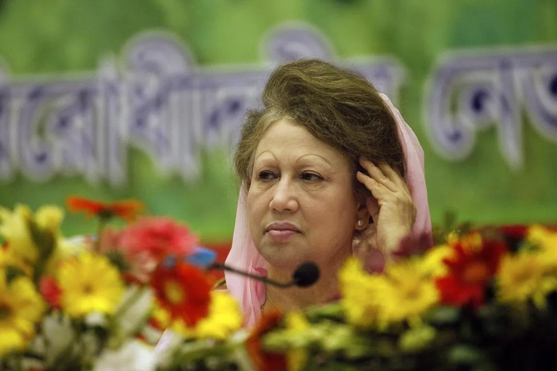FILE PHOTO: Bangladesh Nationalist Party (BNP) Chairperson Begum Khaleda Zia attends a rally in Dhaka October 20, 2013. REUTERS/Andrew Biraj/File Photo