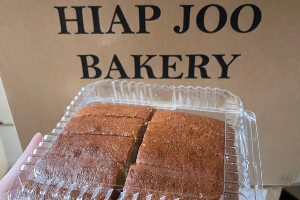 Hiap Joo Bakery & Biscuit Factory's famed banana cake will be sold at a vending machine in Senja Hawker Centre. Photo: HIAP JOO BAKERY & BISCUIT FACTORY (2025)