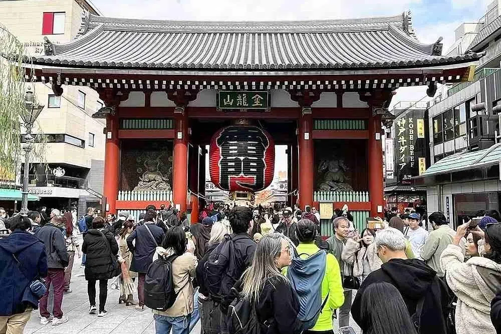Hotels and stores in Japan suffer amid cancellations by Chinese tourists