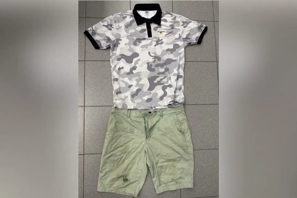 The clothes that had been worn by the suspect were seized by the police as case exhibits.