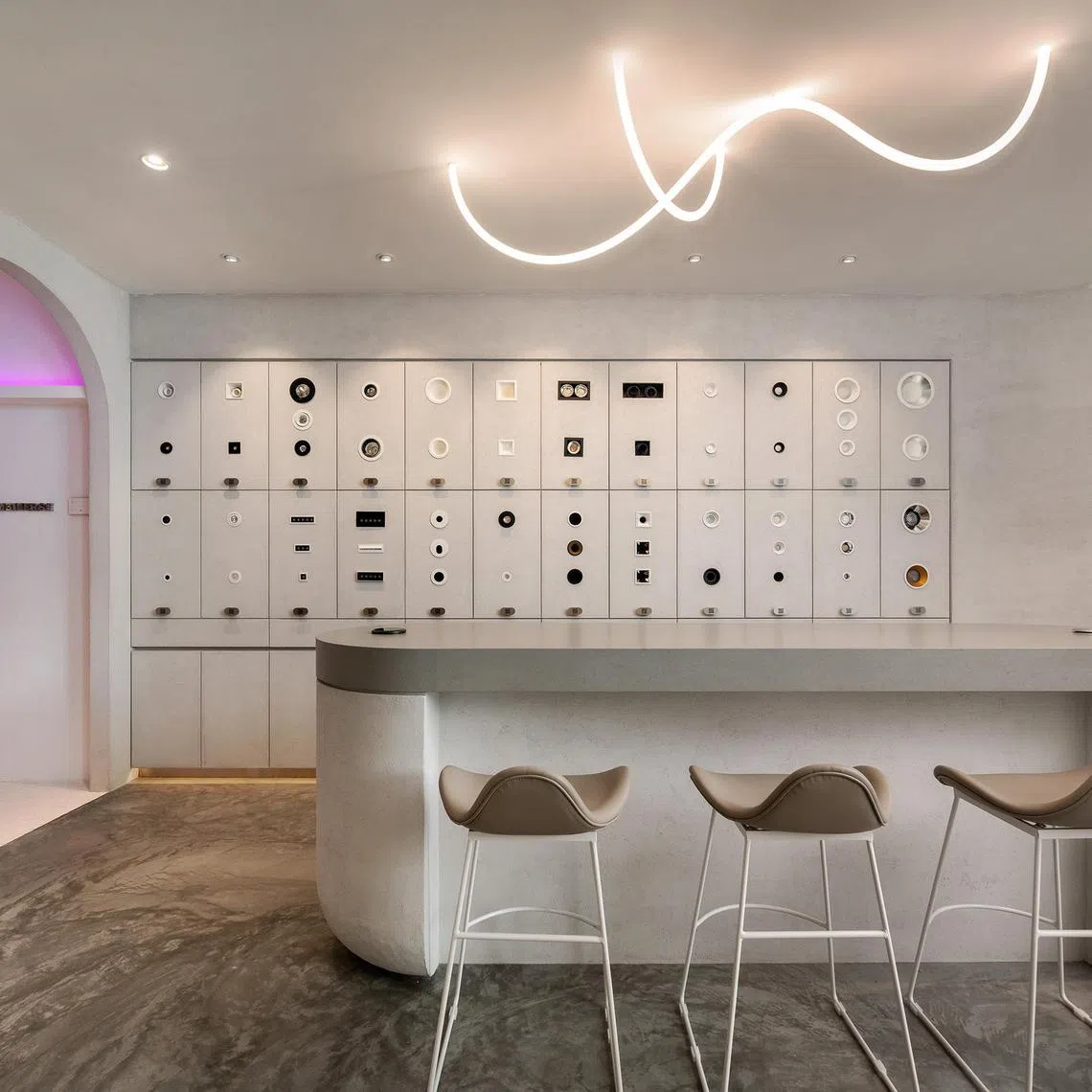 csdesign15 - Display wall of Lightverse range of locally designed and trademarked lights and fixtures 

Copyright: LIGHTVERSE