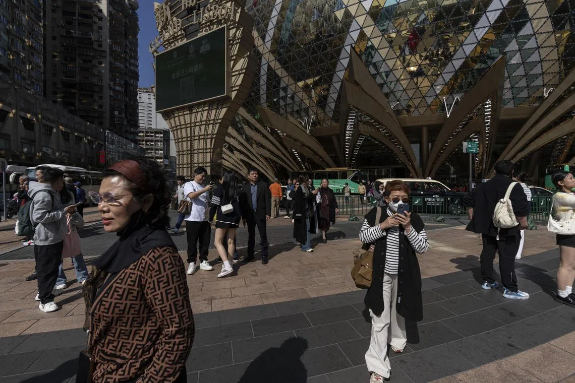  Macau is working to make debt registration cheaper and simpler than at major Asian financial centres including Hong Kong and Singapore. 