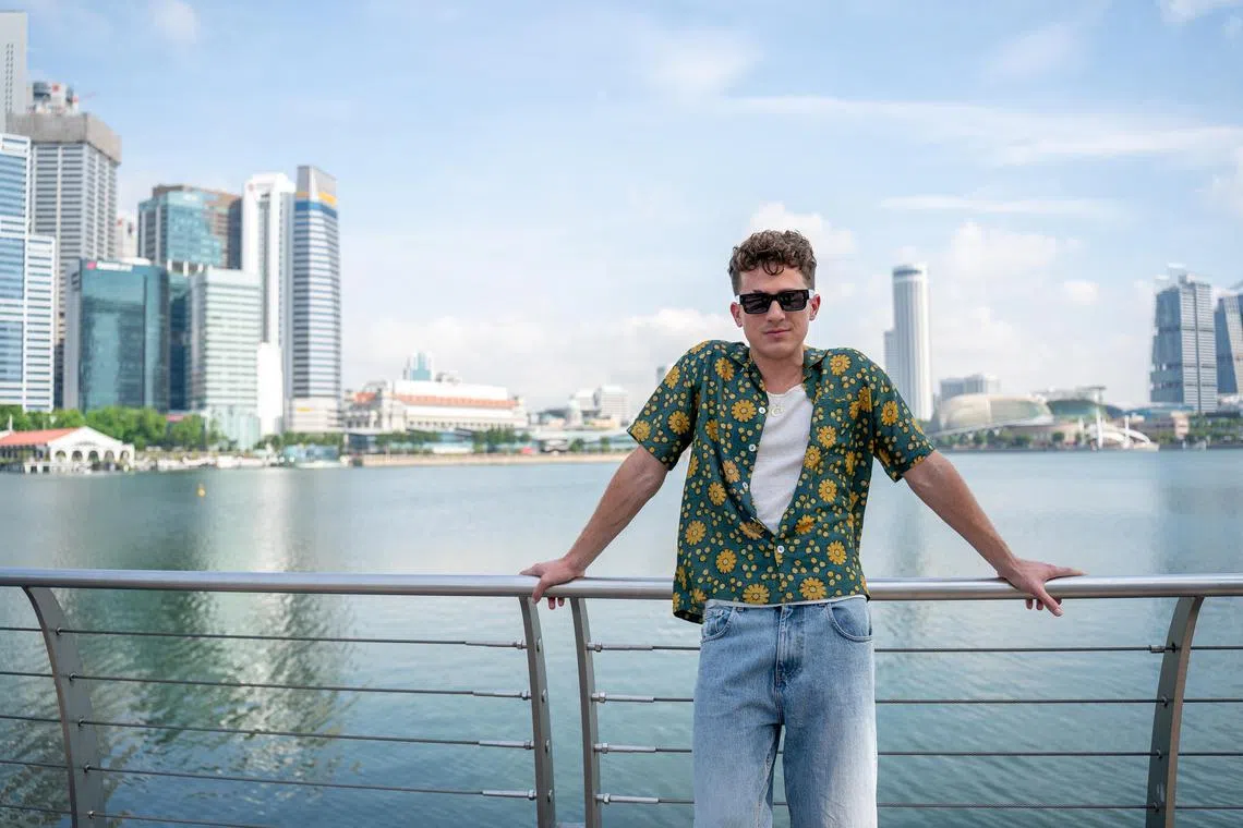 American pop singer Charlie Puth visited Singapore in September 2022 and visited local sights such as the Marina Bay area.