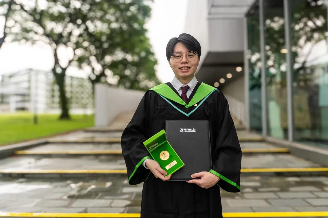 dllevan - 26-year-old Levan Lim Yong Han earned top honours during his second stint in polytechnic.


Credit: Republic Polytechnic