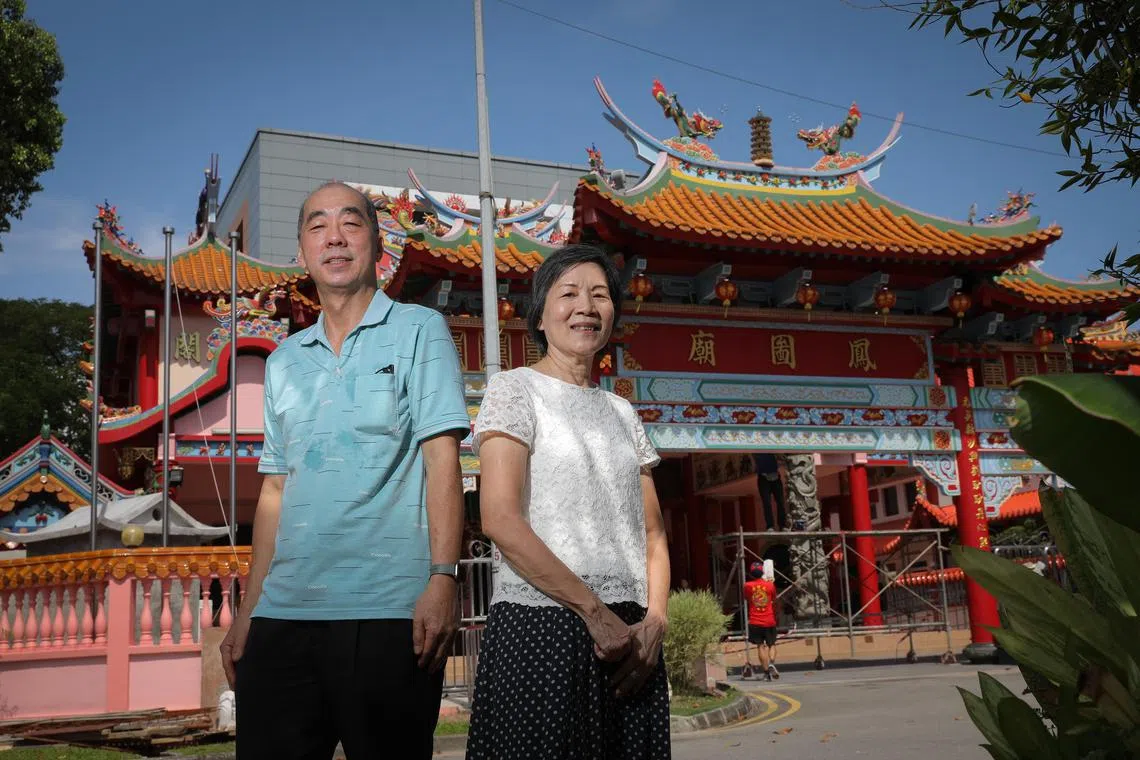 sftrail ST20221124_202218801845 Ong Wee Jin / Chin Soo Fang /

Jessica Bong and John Toh at Hong Tho Bilw Temple, an institution from the former Kampong Hock Choon that is still operating today.

