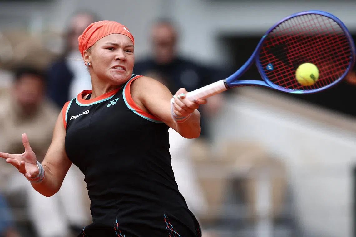 Tennis - French Open - Roland Garros, Paris, France - June 3, 2026 Russia's Diana Shnaider in action during her quarter final match against Belarus' Aryna Sabalenka REUTERS/Guglielmo Mangiapane