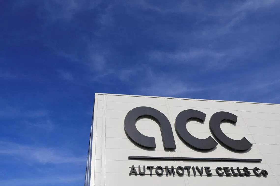 The “gigafactory” opening in Billy-Berclau is owned by Automotive Cells Company which produces a range of brands including Peugeot, Fiat and Chrysler.