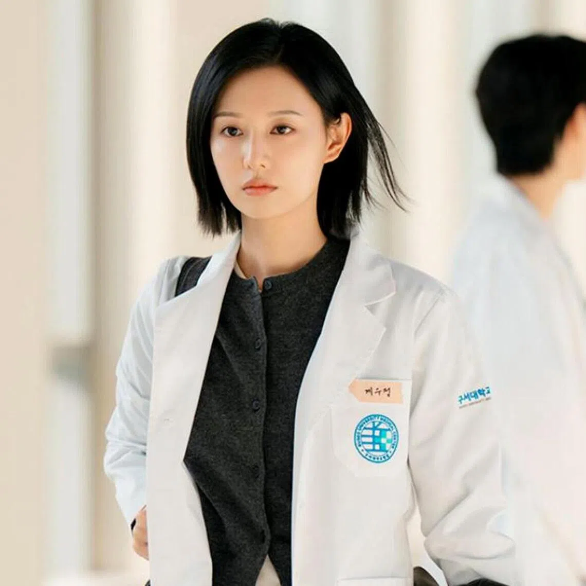 Kim Ji-won in Doctor X: Mafia In White.