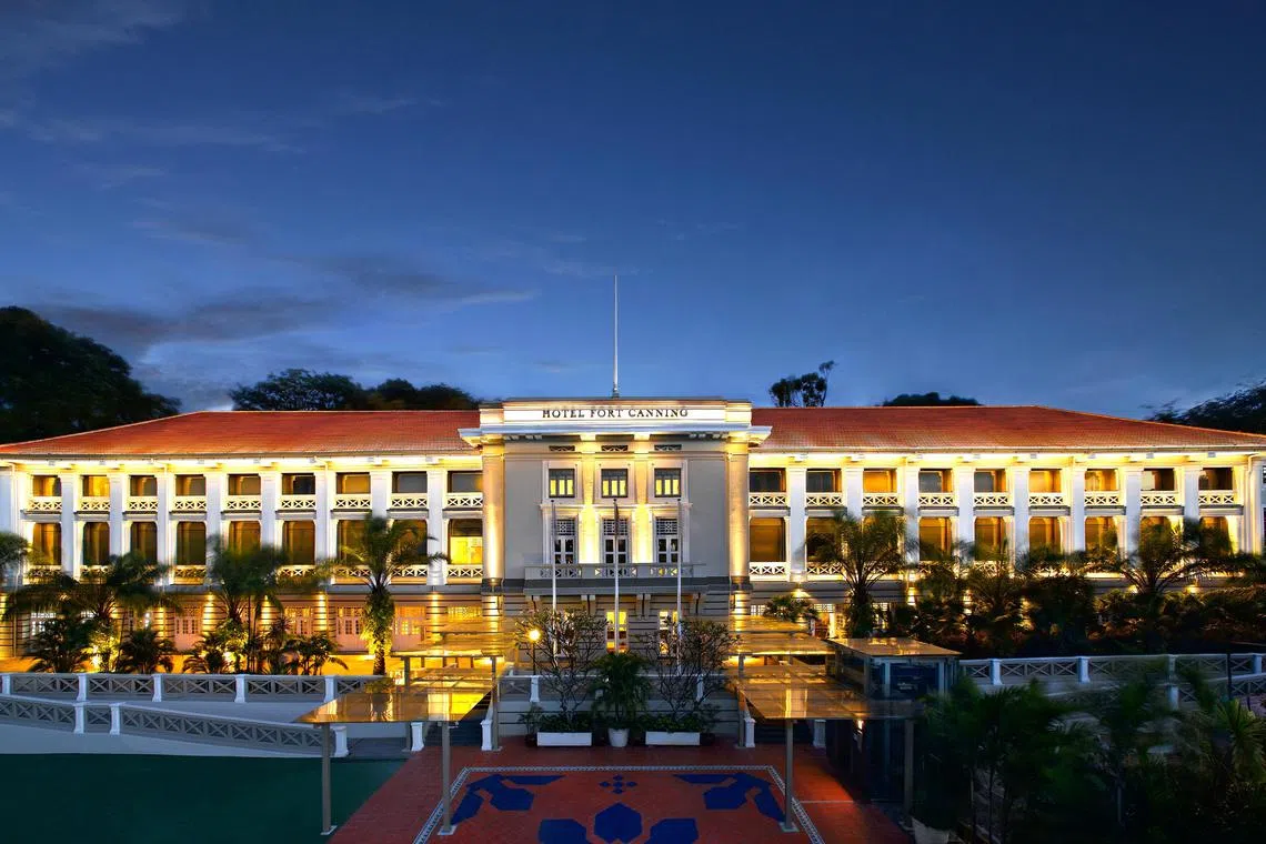 Located in a restored military building on the grounds of Fort Canning Park, the hotel will “undergo a full transformation” and rebranded Mett Singapore.
