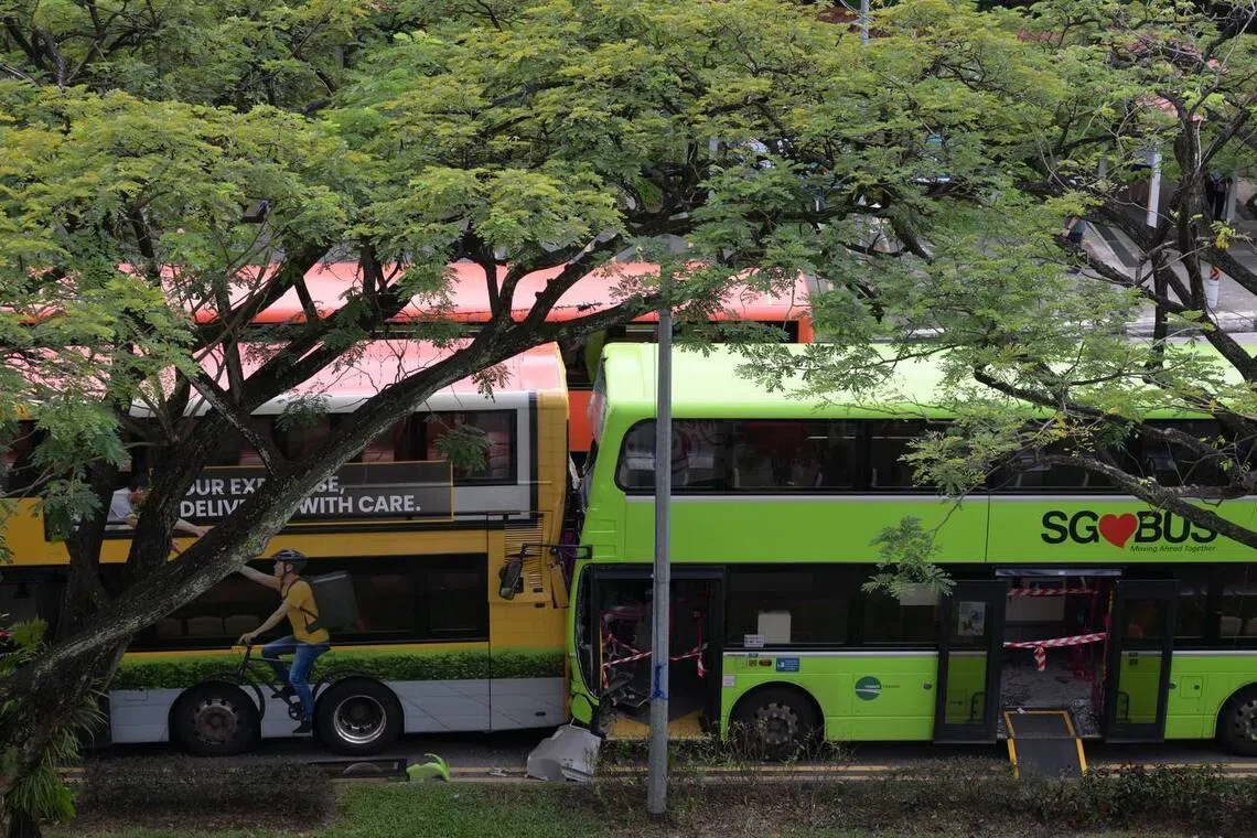 Two double-decker buses were involved in a traffic accident near Block 425, Jurong West Avenue 1 on the morning of Dec 14.