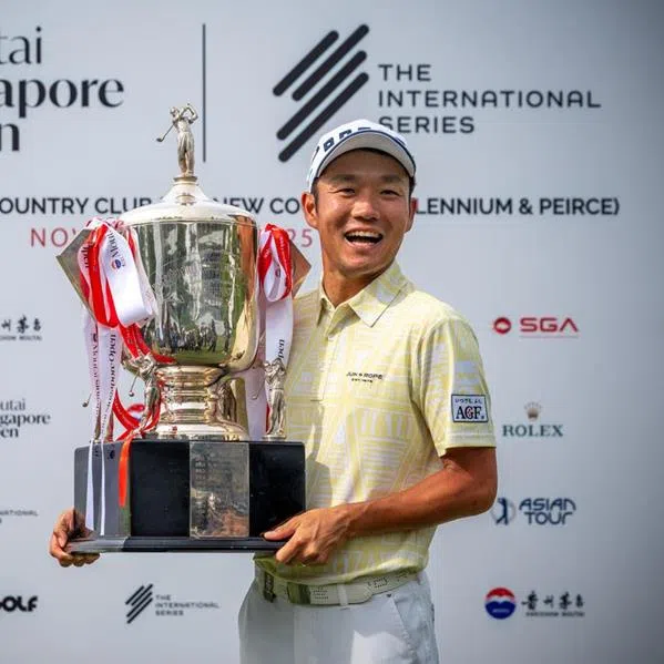 Yosuke Asaji claimed the Moutai Singapore Open title after carding a birdie in a play-off against South Korea’s Wang Jeung-hun.