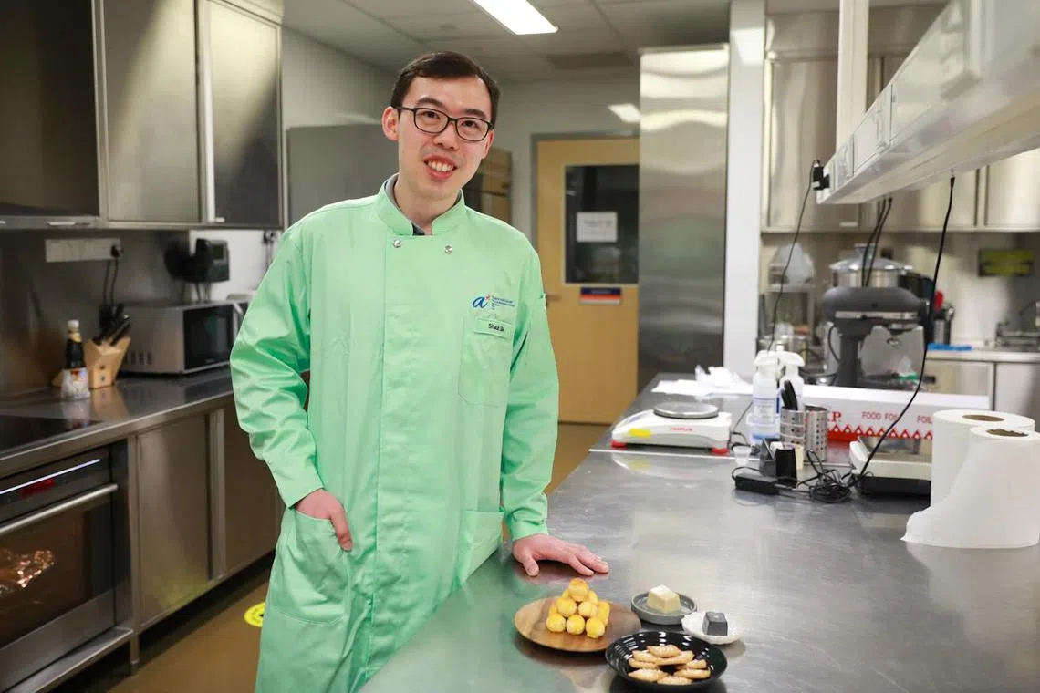 ST20230509_202335869440/hyresearch/Ryan Chiong/

Junior principal investigator at the Singapore Institute of Food and Biotechnology Innovation (SIFBI) Dr. Shaun Sim in the kitchen of the Clinical Nutrition Research Centre on May 9, 2023.

Feature on the work of Singapore Institute of Food and Biotechnology Innovation at the Clinical Nutrition Research Centre on May 9, 2023.