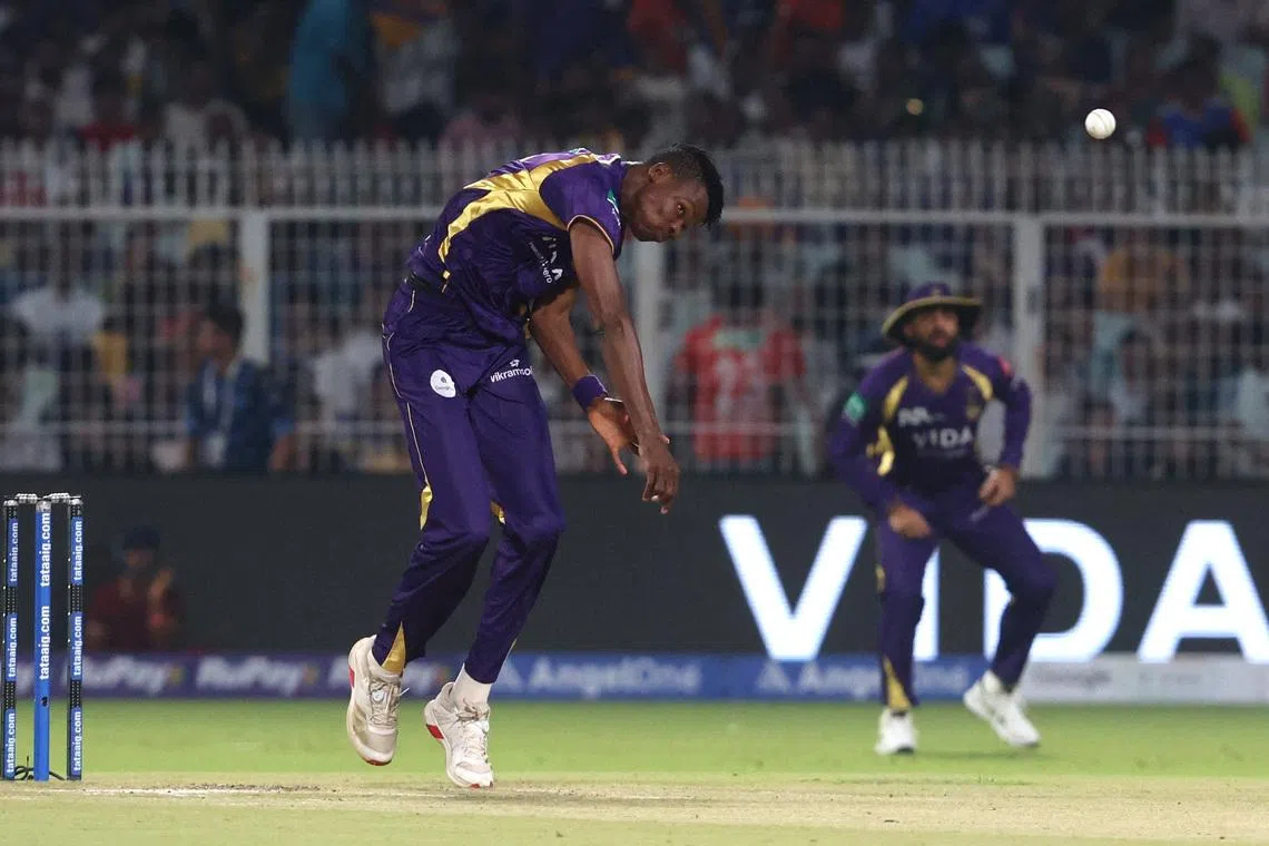 FILE PHOTO: Cricket - Indian Premier League - IPL - Kolkata Knight Riders v Sunrisers Hyderabad - Eden Gardens, Kolkata, India - April 2, 2026 Kolkata Knight Riders' Blessing Muzarabani in action bowling REUTERS/Sahiba Chawdhary/File Photo