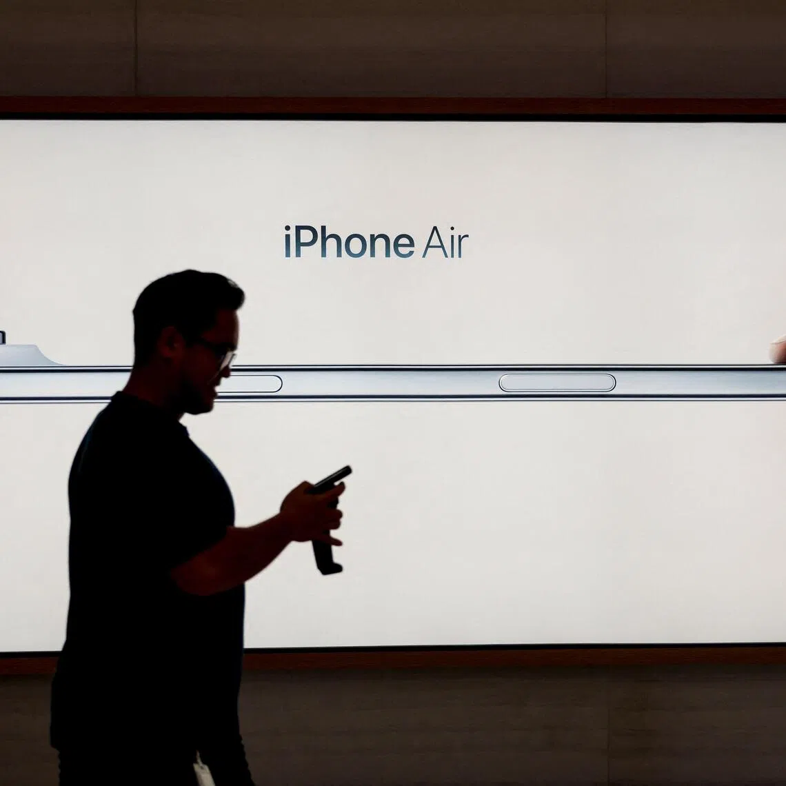 Sales of ultraslim smartphones, such as Apple's iPhone Air, are reportedly underperforming in South Korea.