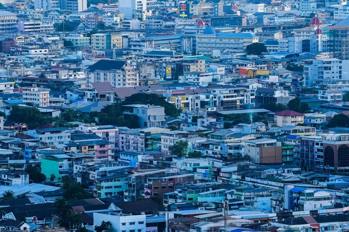 FILE PHOTO: Bangkok's skyline photographed during sunset in Bangkok, Thailand, January 4, 2023. REUTERS/Athit Perawongmetha/File Photo