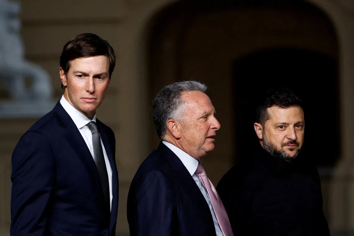 FILE PHOTO: Ukraine's President Volodymyr Zelenskiy, U.S. Special Envoy Steve Witkoff and Jared Kushner, U.S. President Donald Trump's son-in-law, after a joint news conference, amid Russia's attack on Ukraine, in Kyiv, Ukraine September 6, 2026. REUTERS/Valentyn Ogirenko/File Photo