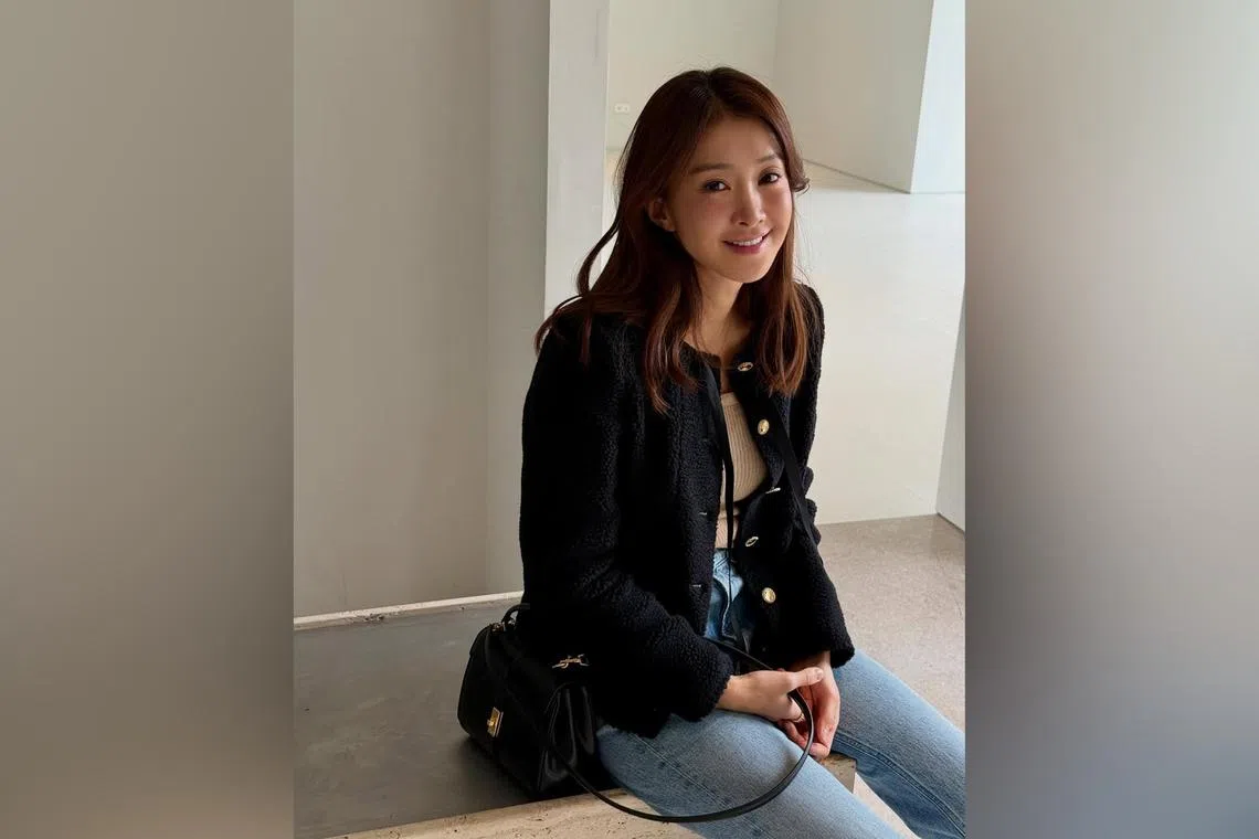 South Korean actress Lee Si-young has split up with her husband after almost eight years of marriage.
